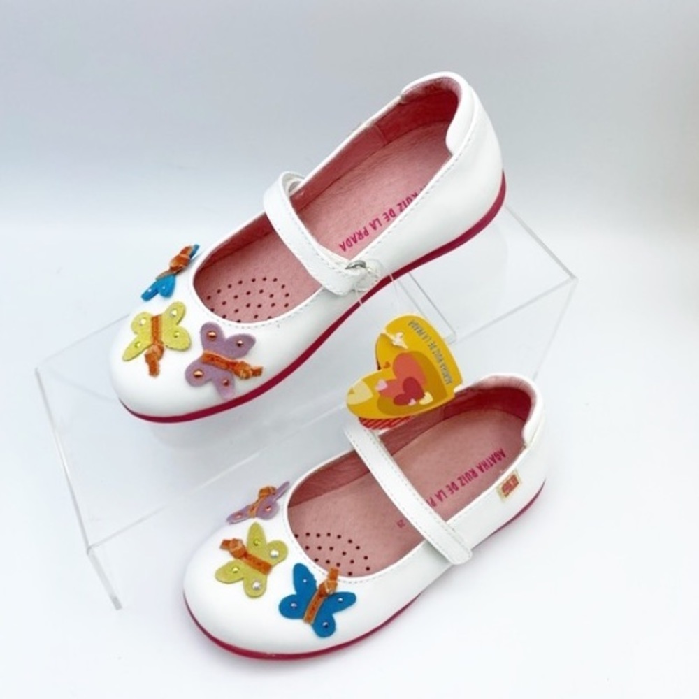 NWT. Agatha Ruiz De La Prada Mary Jane Shoes. Size 10-10,5.